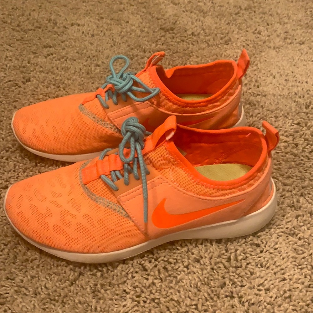 Nike size 7. Hardly worn